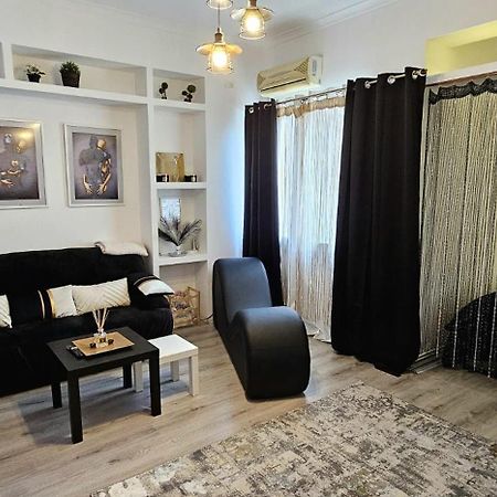 Tantra Studio 1 Conta Universitate Bucureşti Exterior foto