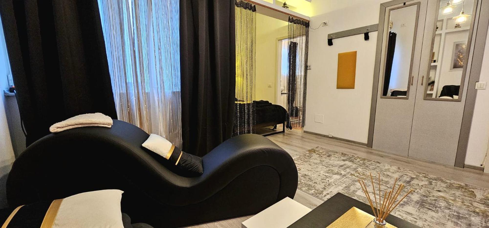 Tantra Studio 1 Conta Universitate Bucureşti Exterior foto